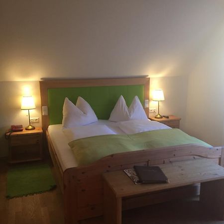 Hotel Restaurant Grune Au เพิลเลา ภายนอก รูปภาพ