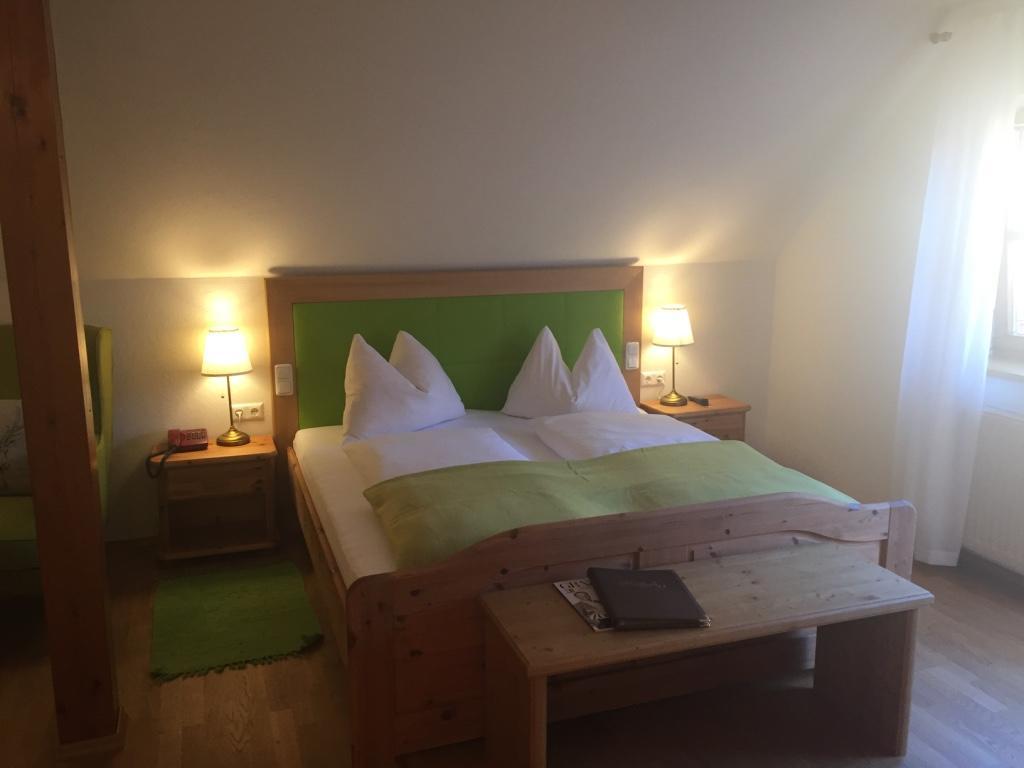 Hotel Restaurant Grune Au เพิลเลา ภายนอก รูปภาพ